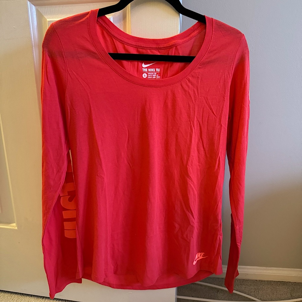 Nike Women’s Just Do It Long-sleeve